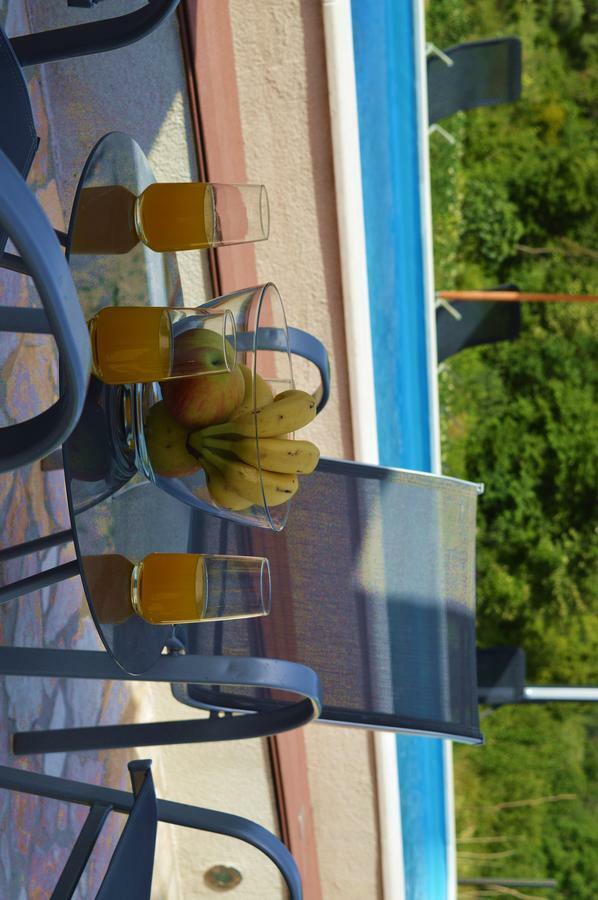 Villa Bubalo โอมิช ภายนอก รูปภาพ